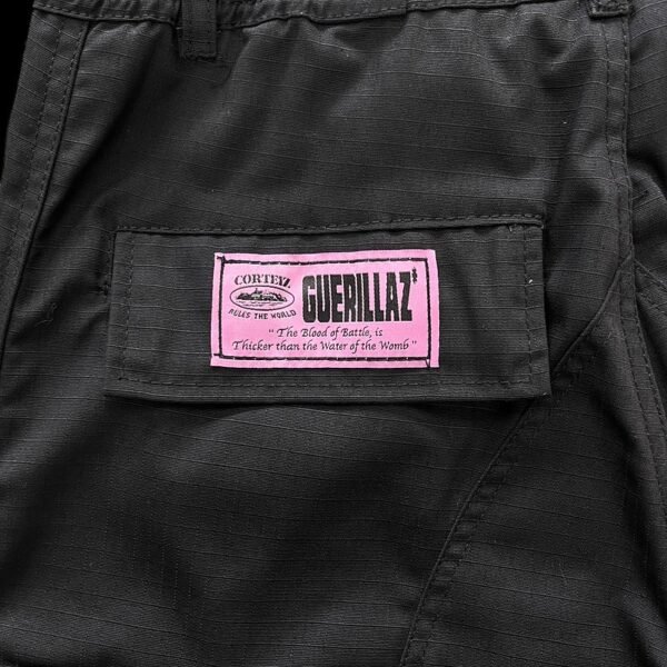 Corteiz Guerillaz Black/Pink Cargo Pant