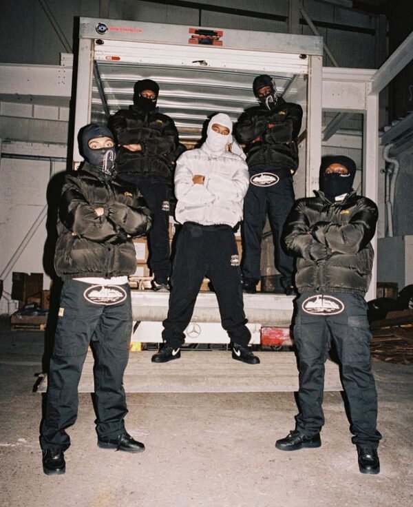 Corteiz Guerillaz Cargo Black Pants
