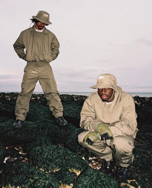 Corteiz Guerillaz Cargo Pants Clay Olive